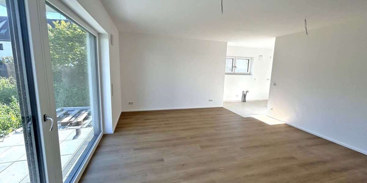 Etagenwohnung Hennef-Zentrum Zentrum - 2 Zimmer, 67 m&sup2;, 1.005&euro; | Angebot:27249975