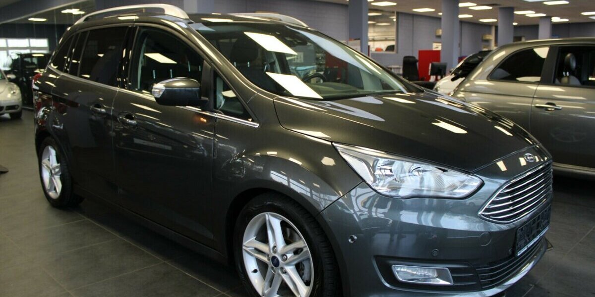 Ford Grand C-Max 1.0 EcoBoost Titanium - 7-Sitzer - 63.004 km 11.980 &euro; Euskirchen 53881