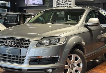 Audi Q7 293.202 km 8.950 &euro; Bonn 53177