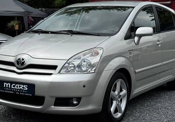 Toyota Corolla Verso 95.000 km 5.999 &euro; Bergisch Gladbach 51465