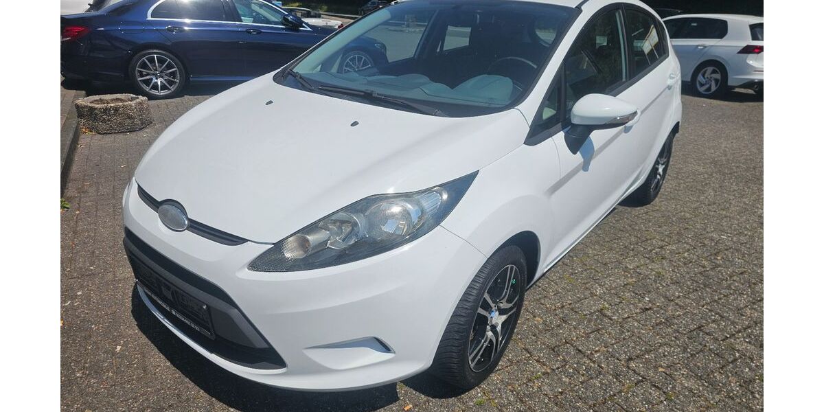 Ford Fiesta 97.102 km 4.250 &euro; Unkel 53572
