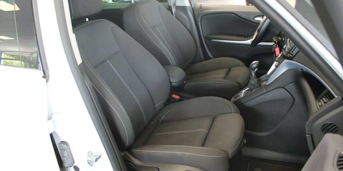 Opel Zafira 1.6 DIT Innovation - 7-Sitzer- 83.904 km 15.980 &euro; Euskirchen 53881