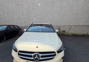 Mercedes-Benz B 180 303.113 km 8.000 &euro; Bonn 53179